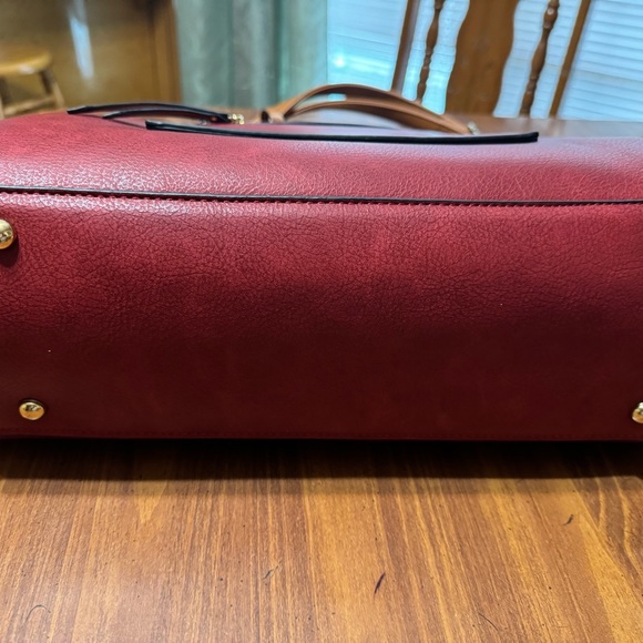 Michaelkors Purse 11x14 deep red and tan! - Picture 9 of 11